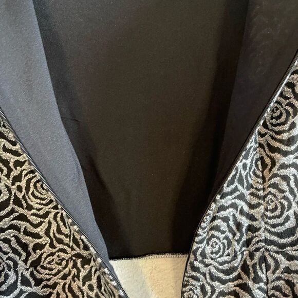 LOFT Outlet Black/Silver/Gray Metallic Rose Print Fit & Flare Mini Dress | SZ 0 - Picture 6 of 12